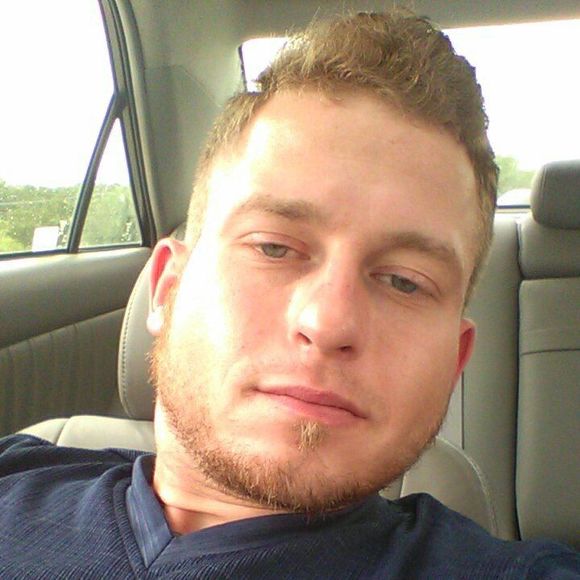 Profile Picture of David Derleth (@davidderleth) on Poshmark