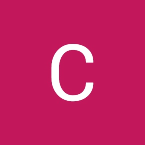 Profile Picture of Carly Asperheim (@carlysoot) on Poshmark