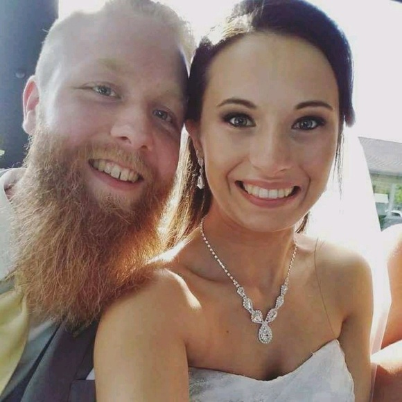 Kristen Haltom - Poshmark Profile Picture of Kristen Haltom (@kristen289) on Poshmark