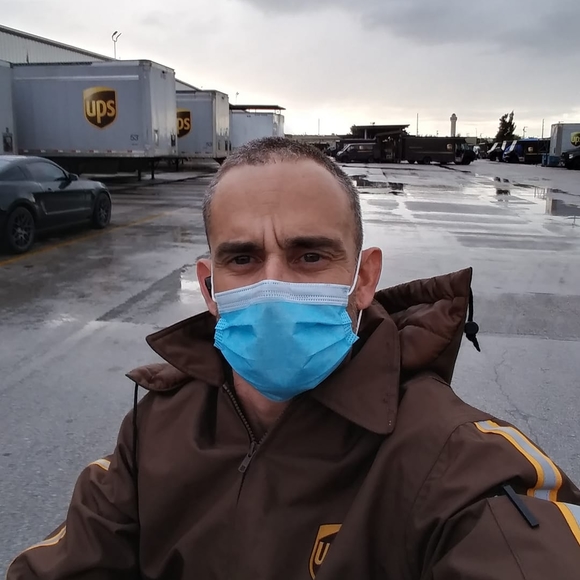 Profile Picture of Albert Lopez (@already34) on Poshmark