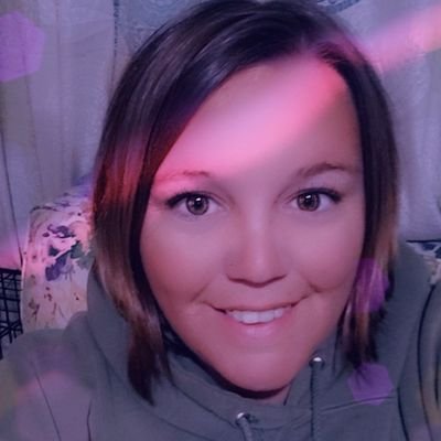 Profile Picture of Crystal Ogle (@crystalogle32) on Twitter