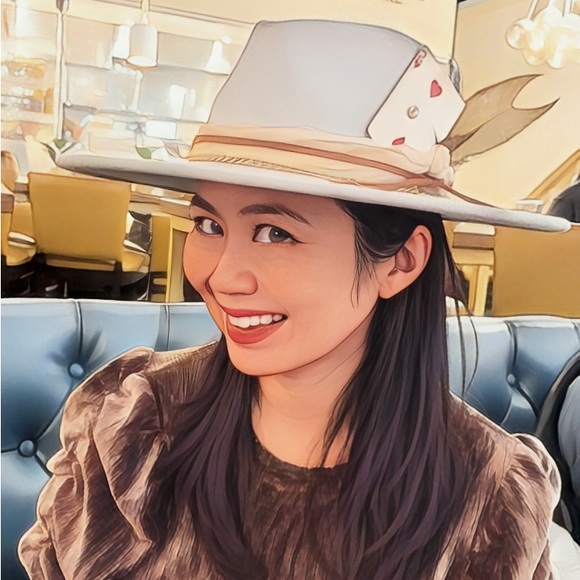 Profile Photo of Helen Hong (@hnghiem) on Poshmark