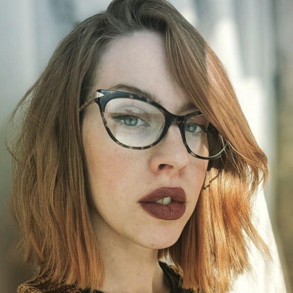 Profile Picture of Erika Kross (@erikakross16) on Poshmark