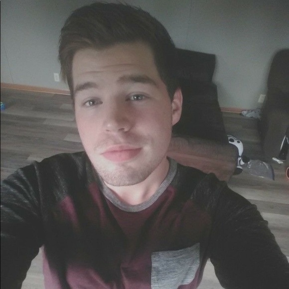 Profile Picture of Jacob Cabisca (@cabiscaharley) on Poshmark