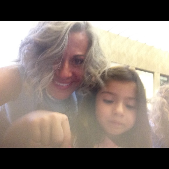 Profile Picture of Mona Taha (@monataha) on Poshmark