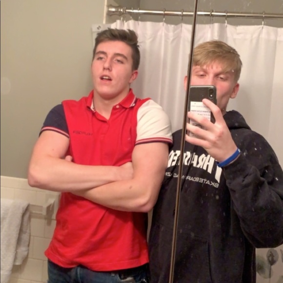 Profile Picture of Nick Simpson (@nick_simpson17) on Poshmark