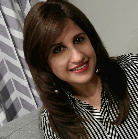 Profile Picture of Maimoona Bangash (@maimoonabangash) on Poshmark