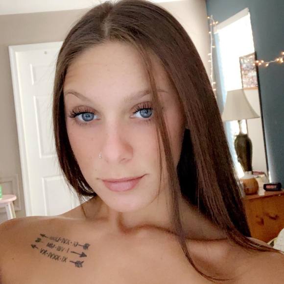 Profile Picture of Devin Binnall (@devinbinnall) on Poshmark