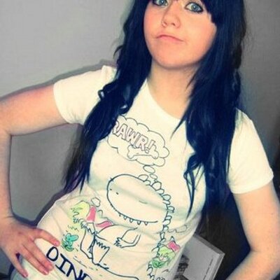 Profile Picture of Nadine Plummer (@NadinexBubz) on Twitter