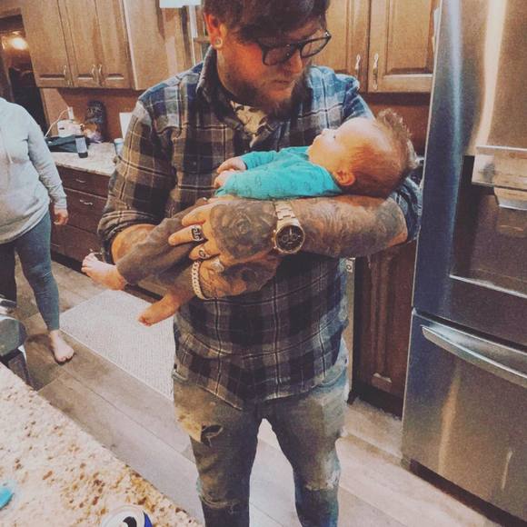 Profile Picture of Daniel Dawson (@dannfosho) on Poshmark