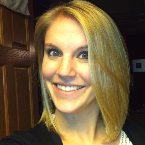 Profile Picture of Mariah Krenzelok (@kremm6828) on Poshmark