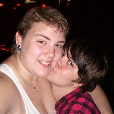 Profile Picture of Joy Nichole Bunch (@acidbatmanrawr) on Twitter