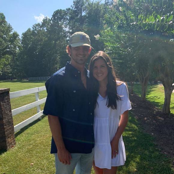 Harley Bozard - Poshmark Profile Picture of Harley Bozard (@bozardharley) on Poshmark