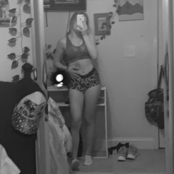 Profile Picture of Brennah Quinn (@brennah0) on Poshmark