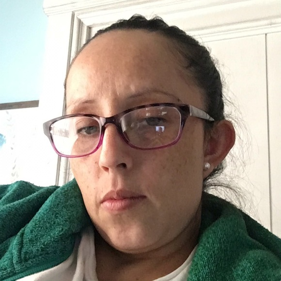 Profile Picture of Rocio Mireles (@rociomi35) on Poshmark