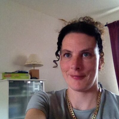 Profile Picture of Sonya Hall (@Spring831) on Twitter