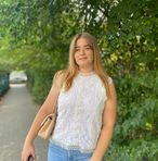 Profile Picture of Юля Драган (@Юля-Драган) on Facebook
