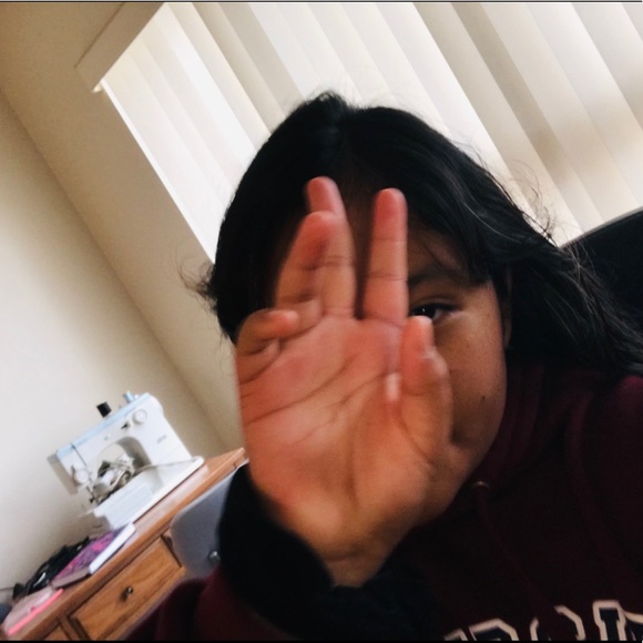 Profile Picture of Hade Catacora (@hadecatacora) on Poshmark