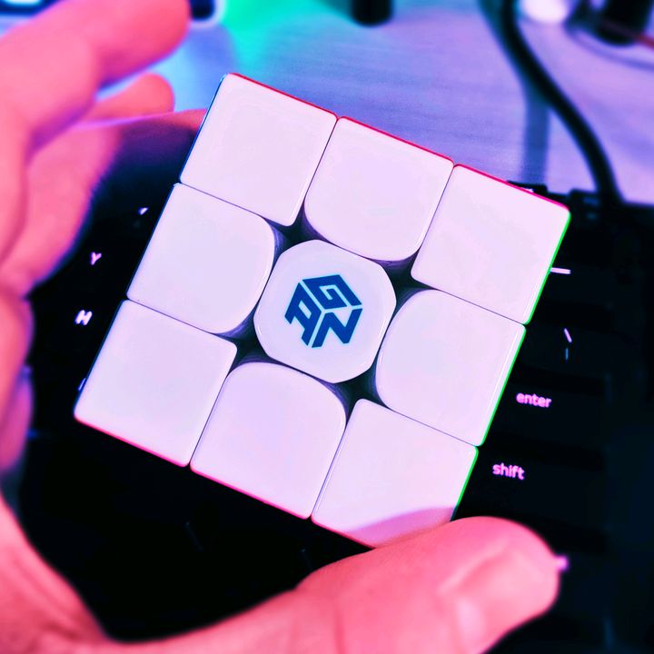 Profile Picture of Jon Founier (@fazecube999) on Tiktok