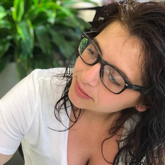 Profile Picture of Daniela Perrotta (@dperrotta2015) on Poshmark