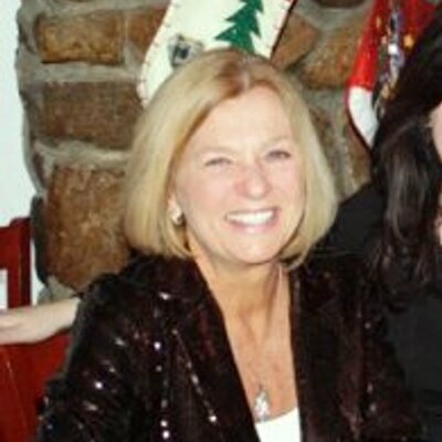 Profile Picture of Jo-Ellen (@@JoEllenSells) on Twitter