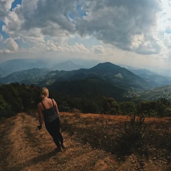 Profile Picture of Ilona Broer (@ilona_luvesya) on Poshmark