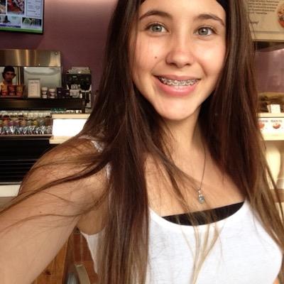 Profile Picture of Tori Lloyd (@ToriLloyd27) on Twitter