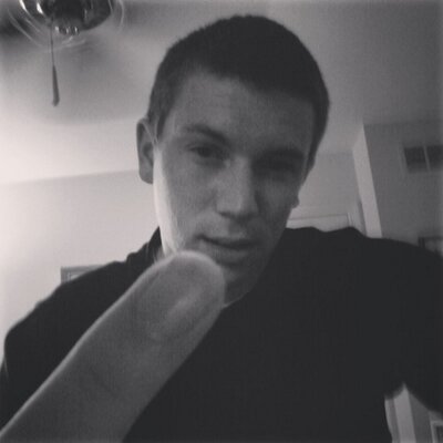 Profile Picture of Andrew Robbins (@___tRippY_) on Twitter