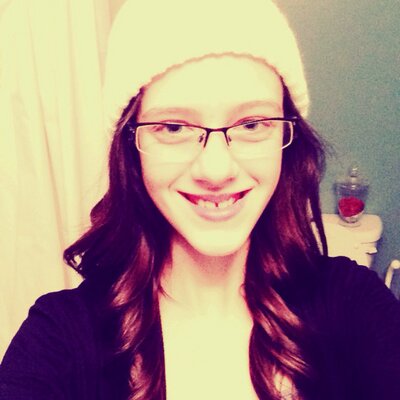 Profile Picture of Jenna Moores (@3_ilovefood_3) on Twitter