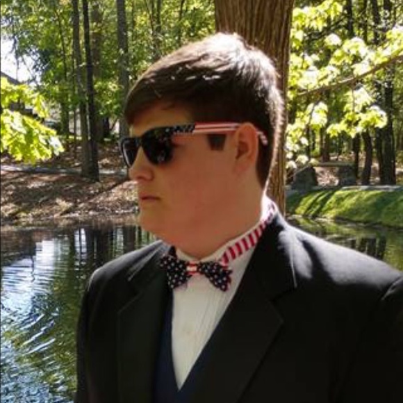 Profile Picture of Bryce Osborne (@bobryce) on Poshmark