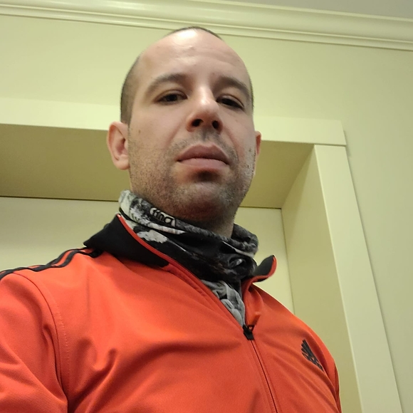 Profile Picture of Dima Khazanov (@khaz33) on Poshmark