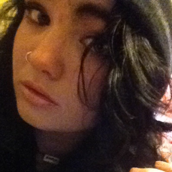 Profile Picture of Vivian Ackerman (@dreambird57023) on Poshmark
