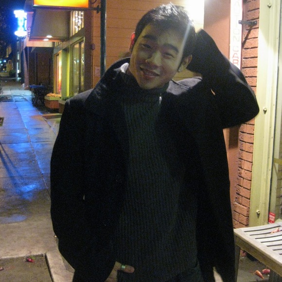 Profile Picture of Mike Wu (@mikol) on Poshmark