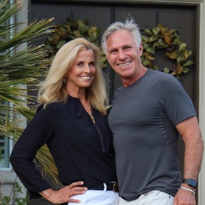 Profile Picture of Deborah Clayton (@dbuntrock) on Twitter