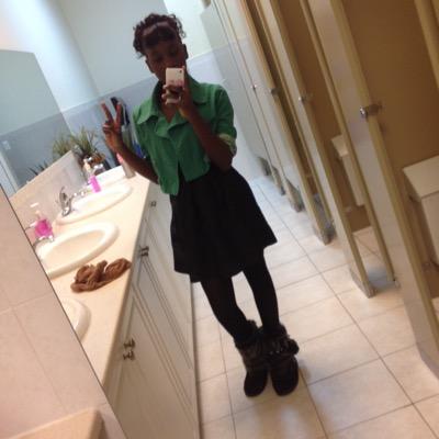 Profile Picture of Chrystal Gordon (@chrystalparis) on Twitter