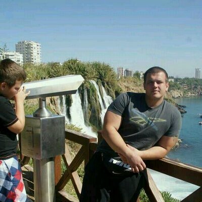 Profile Picture of Pawel Jablonski (@jablona85) on Twitter