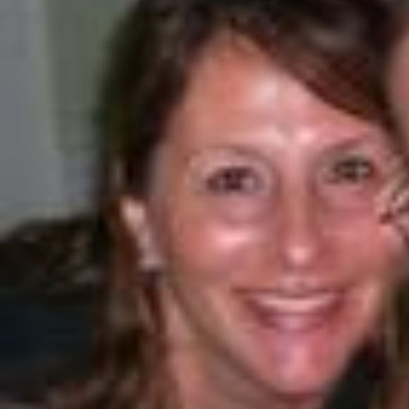 Profile Picture of Roni Ewing (@purlzma) on Poshmark