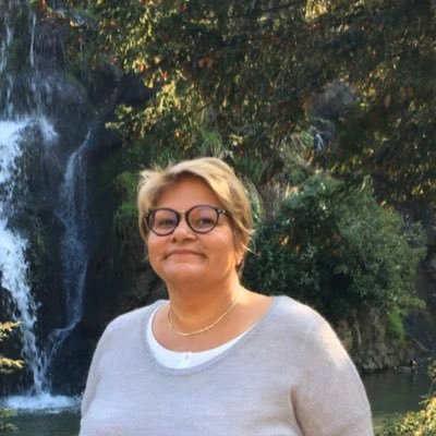 Profile Picture of ThomasElena (@Thomas__Elena) on Twitter