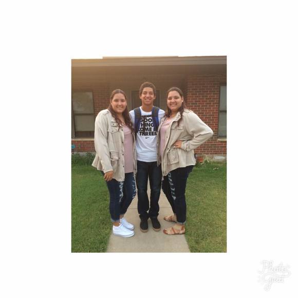 Profile Picture of Gabriel Campolla (@gabrielcampolla) on Poshmark