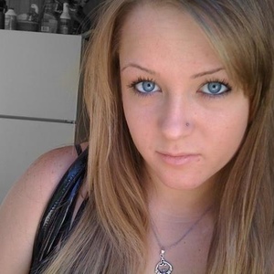 Profile Picture of Erin Maillet (@r3t4rd3d) on Myspace