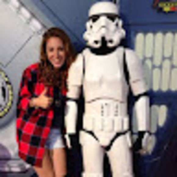 Profile Picture of Catherine Lamacchia (@clammityjane) on Poshmark