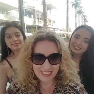 Profile Picture of Lisa Sharman (@gr8bigsmiley10) on Twitter