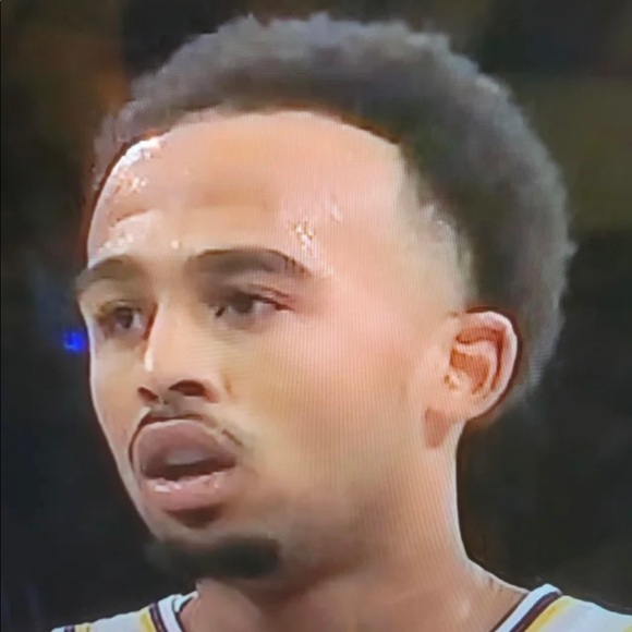 Profile Picture of Vincent Lu (@vinnythegod) on Poshmark