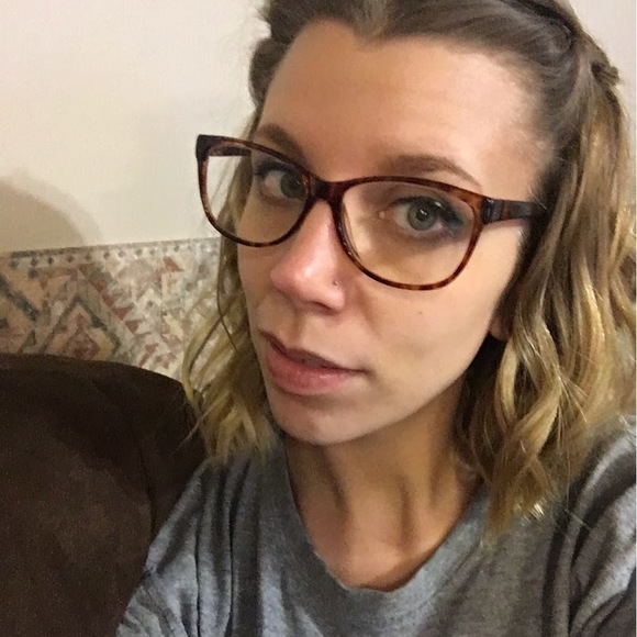 Profile Picture of Brie Tosolini (@briedtp) on Poshmark