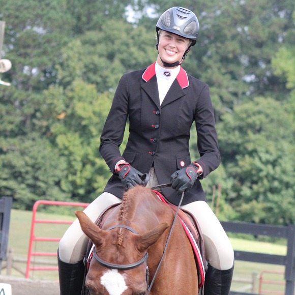 Profile Picture of Talia Forcina (@taliaforcina) on Poshmark