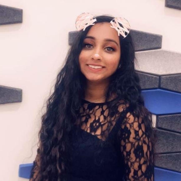 Profile Picture of Khushali Patel (@khushalipate587) on Poshmark