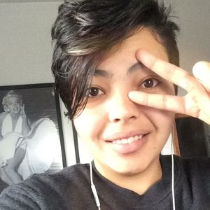 Profile Picture of 𝔯𝔢𝔭𝔲𝔱𝔞𝔱𝔦𝔬𝔫 (@lauraney) on Myspace