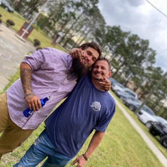 Profile Picture of Tyler Yon (@macoroniking80) on Poshmark