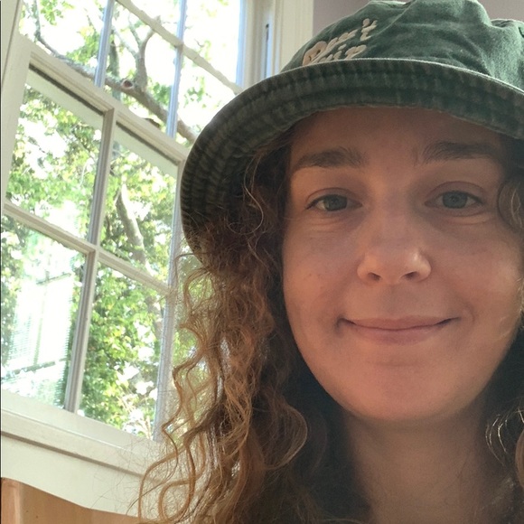 Profile Picture of Alcee Stoller (@alceestoller04) on Poshmark