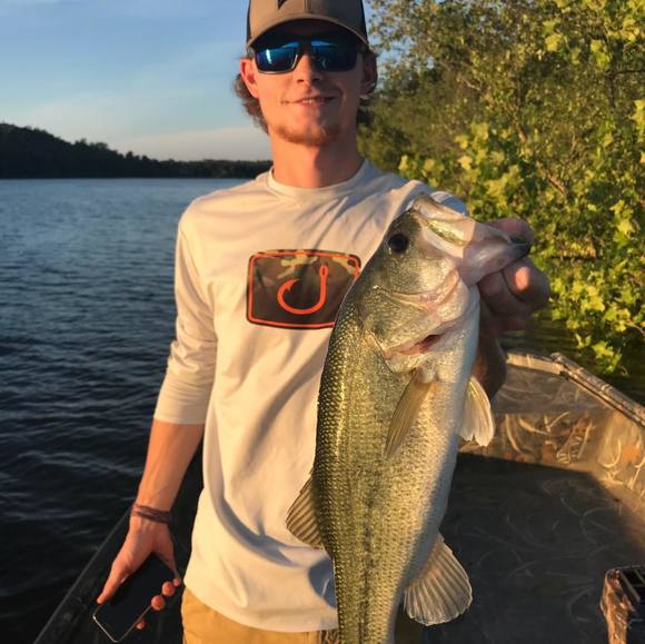 Profile Picture of Kirk Niehaus (@kirkniehaus) on Poshmark